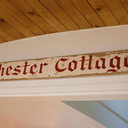 Chester Cottage Beachfront Oakura المظهر الخارجي الصورة