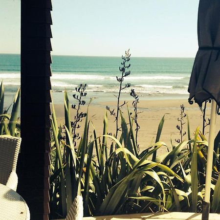 Chester Cottage Beachfront Oakura المظهر الخارجي الصورة