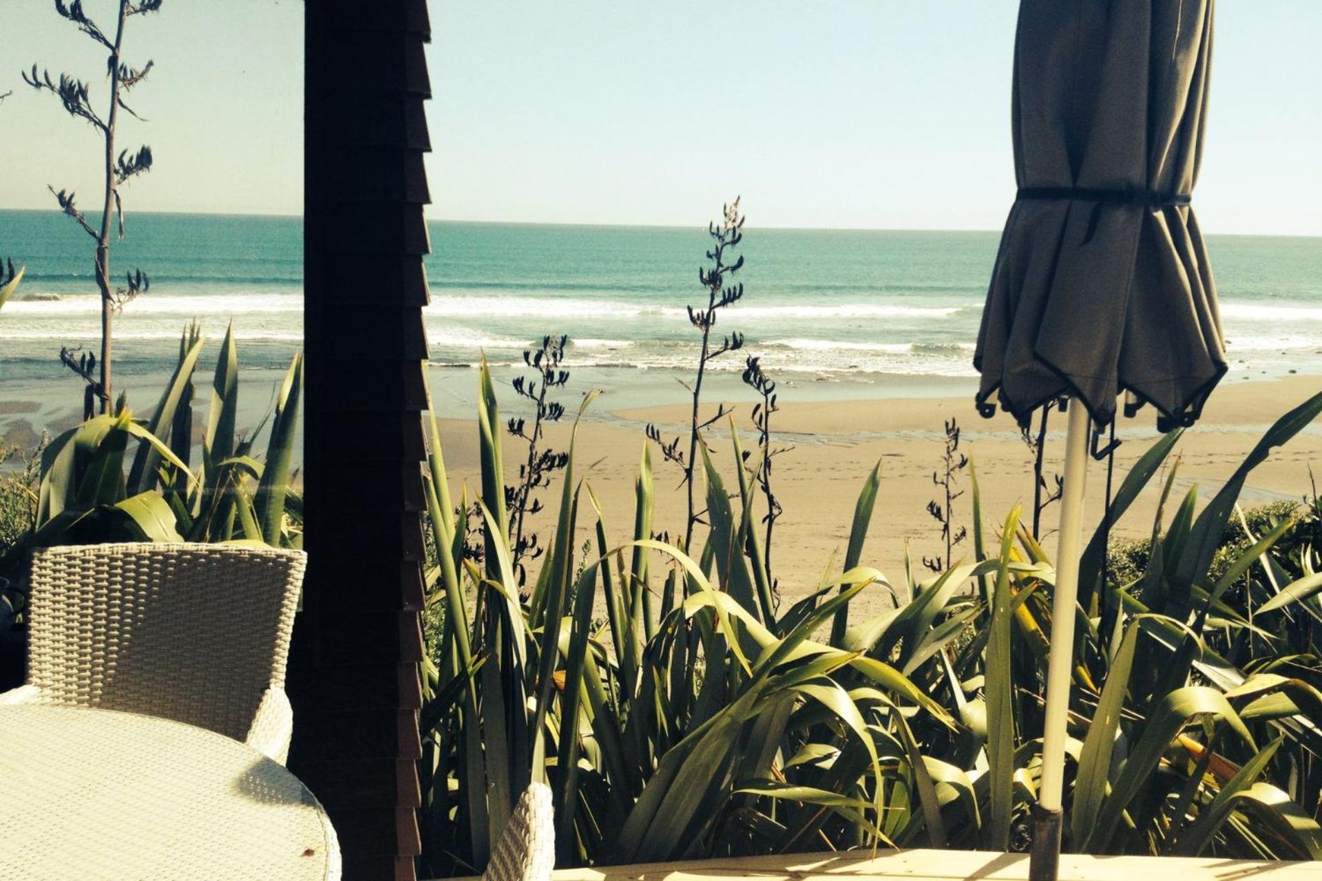 Chester Cottage Beachfront Oakura المظهر الخارجي الصورة